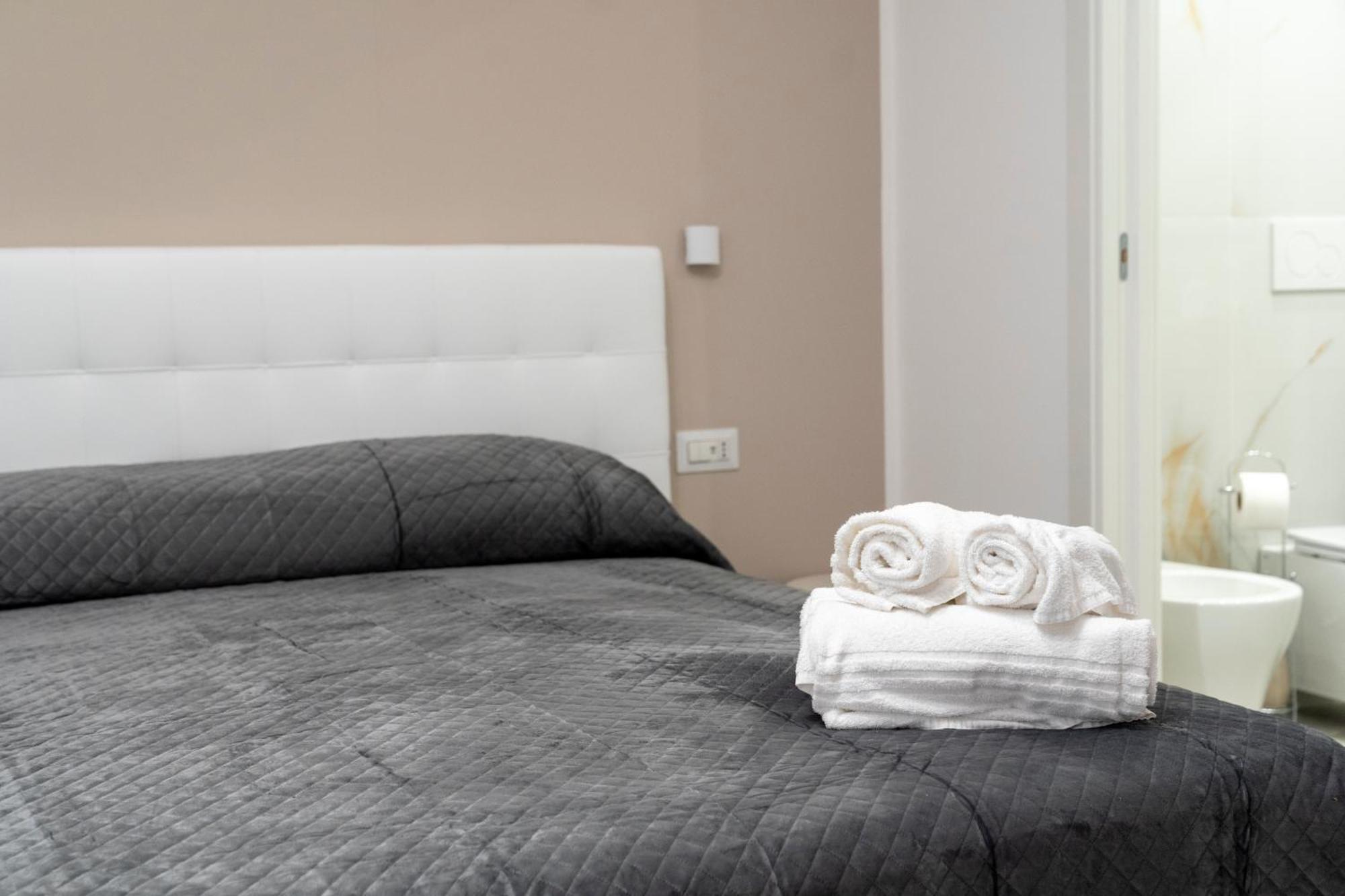 La Corte Guest House Bari Esterno foto