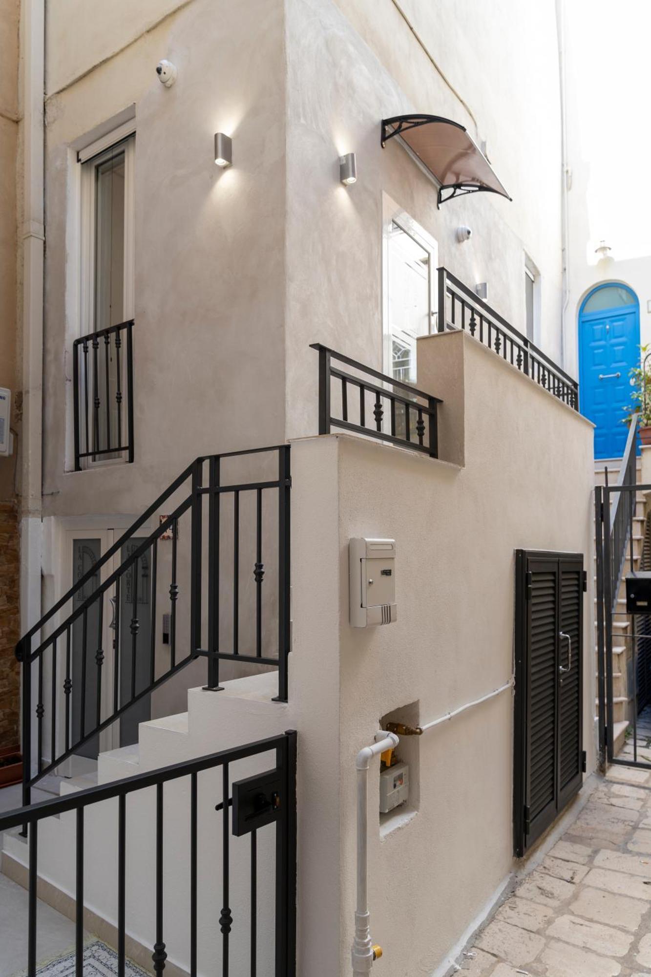 La Corte Guest House Bari Esterno foto